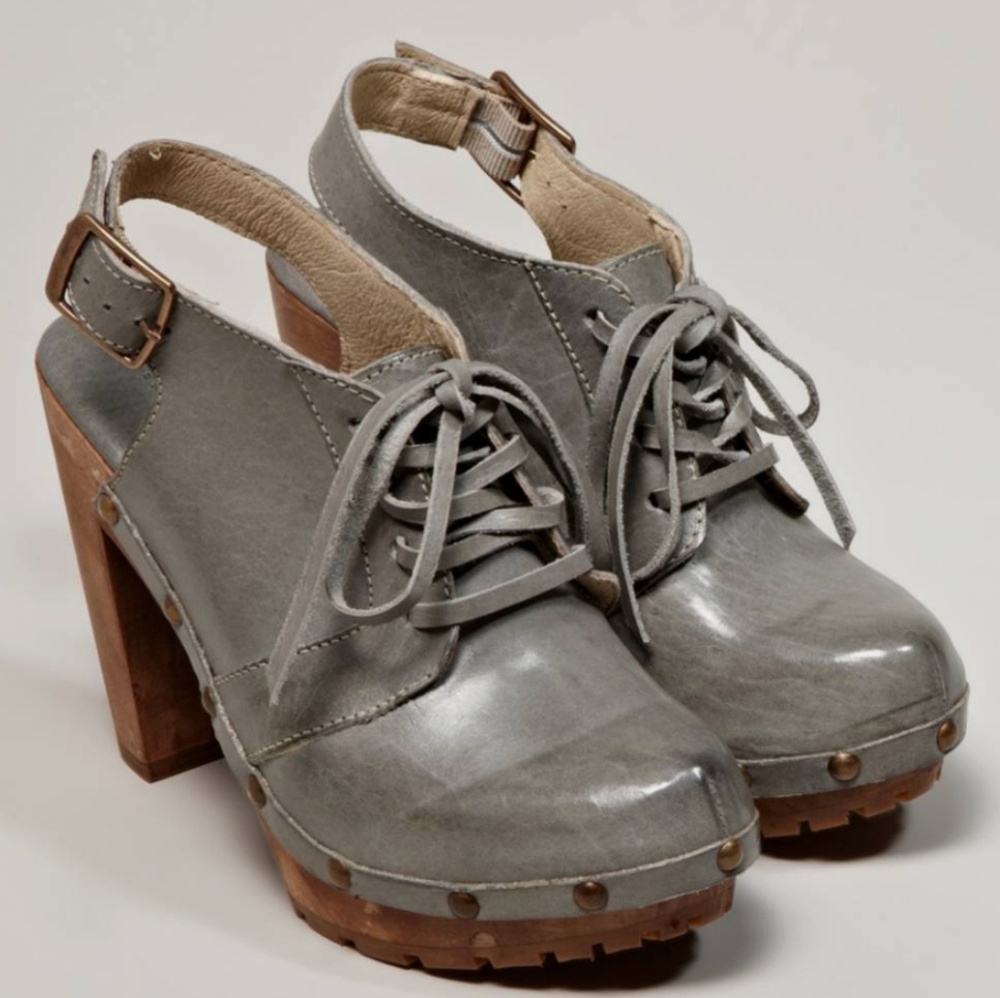*Nearly New!* Bed Stu Lace-Up Clog Heel